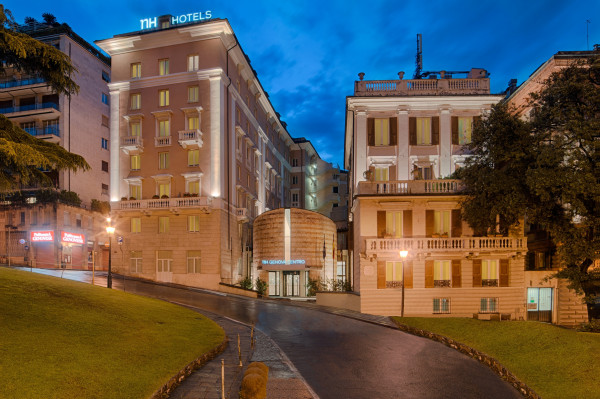 Hotel NH Genova Centro 