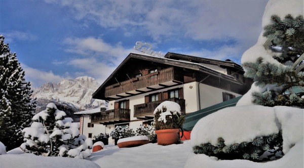 Faloria Mountain SPA Resort Hotel (Cortina d’Ampezzo)