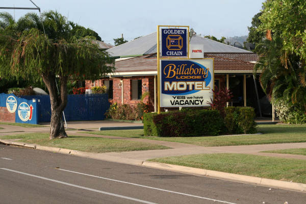 Billabong Lodge Motel (closed due to flood damage) (Townsville)