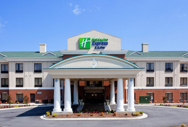 Holiday Inn Express & Suites GREENSBORO-EAST (Greensboro)