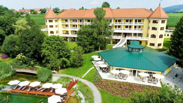 Hotel Parkschlössl zu Thyrnau - Adults only -