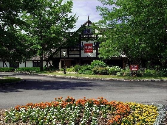 LODGE HOTEL AND CONFERENCE CENTER (Bettendorf)