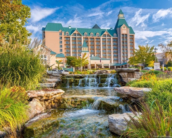 Hotel Chateau on the Lake Resort and Spa (Branson)