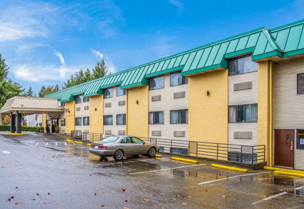 Quality Inn & Suites Lacey 