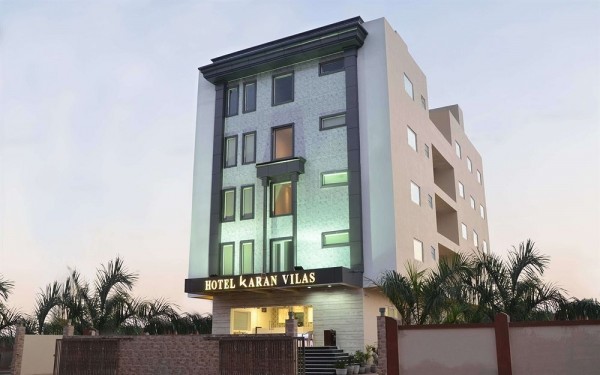 Hotel Karan Vilas (Agra)