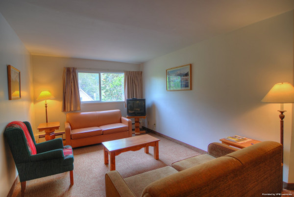 Rundle Manor Apartment Hotel (Banff)