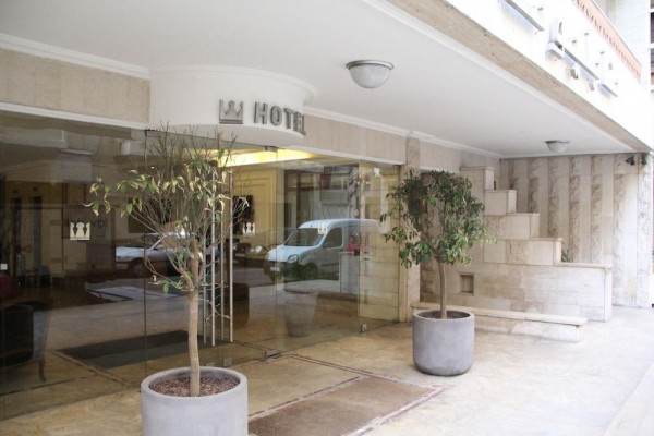 Napoleon Hotel (Beirut  )
