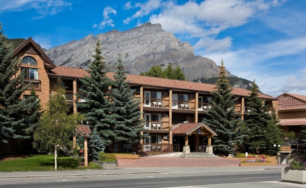High Country Inn (Banff)