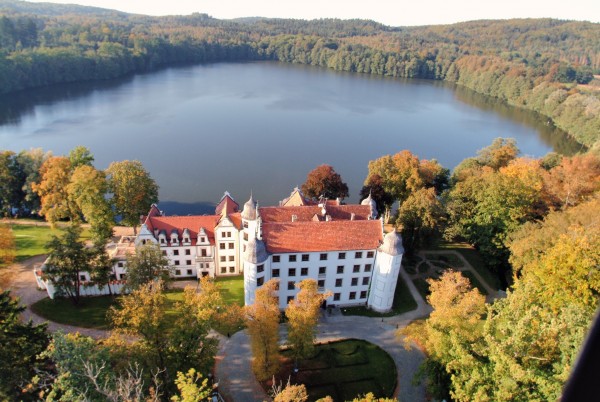 Schlosshotel Podewils (Polanów)