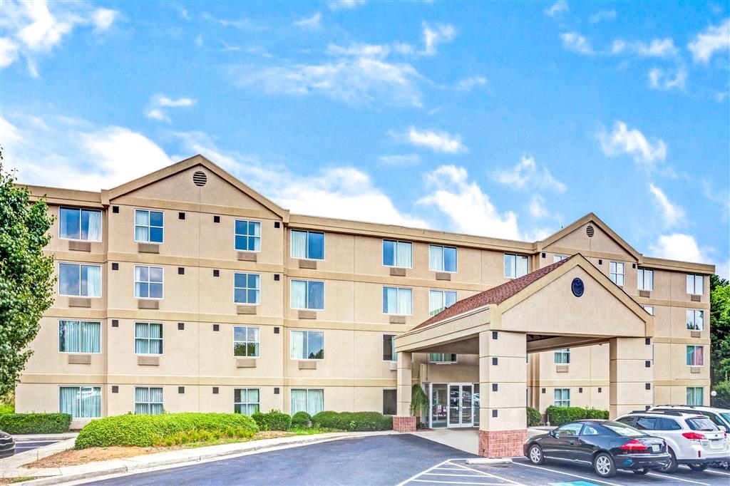 Hotel Quality Suites Atlanta Airport East - Forest Park - Great prices at  HOTEL INFO