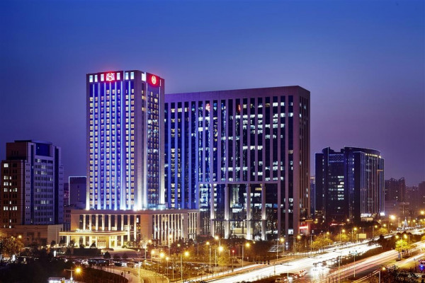 Sheraton Grand Zhengzhou Hotel 
