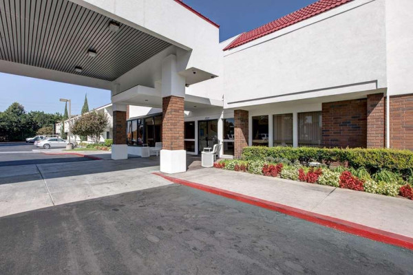 Motel 6 Irvine - Orange County Airport (Santa Ana)