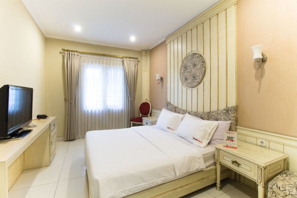 Hotel RedDoorz Plus @ Istana Plaza (Bandung)
