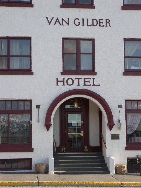 Van Gilder Hotel (Seward)
