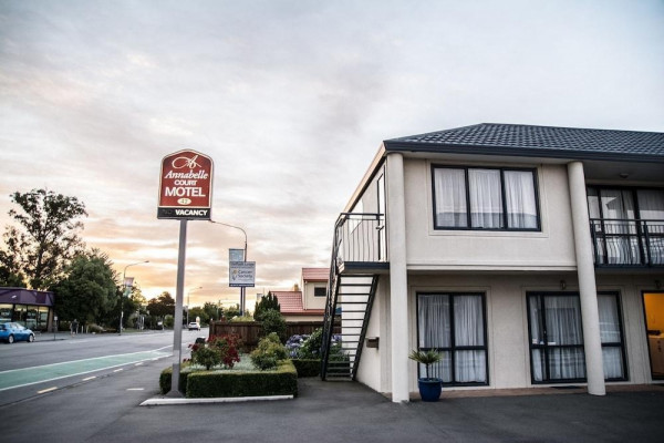 Annabelle Court Motel (Christchurch)