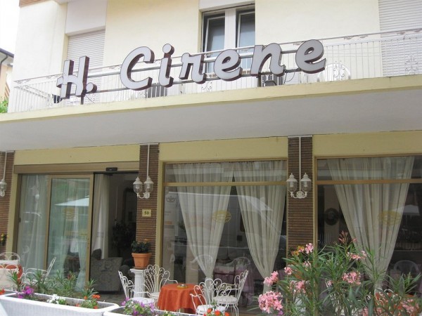 Hotel Cirene (Rimini)