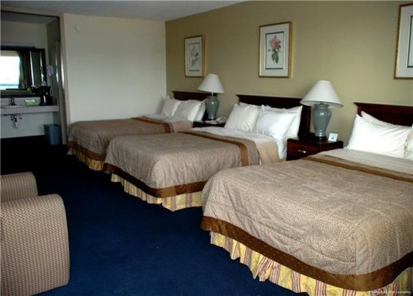 COUNTRY HEARTH INN AND SUITES-CHATTANOOG (Chattanooga)