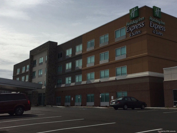Holiday Inn Express & Suites DANVILLE (Danville)