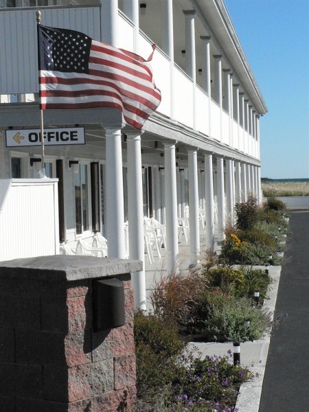Lighthouse Inn at Pine Point (Scarborough)