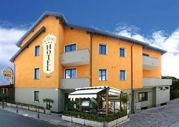 Villa Daniela Hotel (San Bartolomeo al Mare)