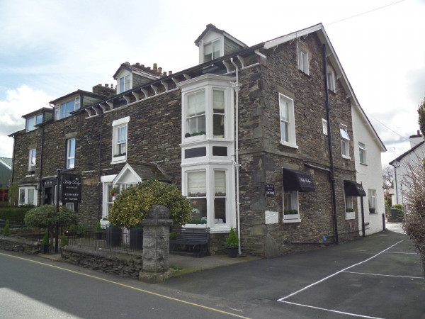 Holly Lodge Guest House (Cumbria)