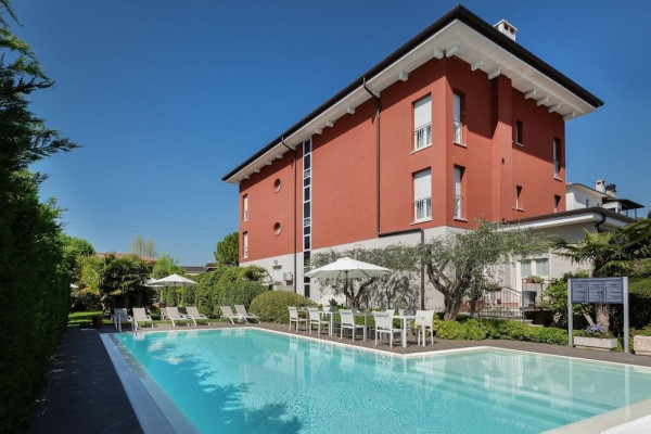 Hotel Vialeromadodici Rooms & Apartments (Lazise)