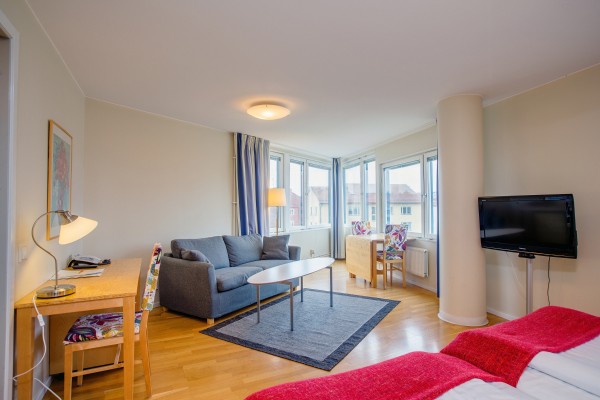 2Home Hotel Apartments (Solna)