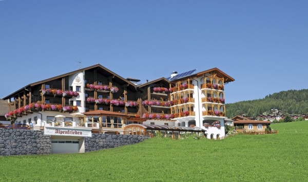 Alpenfrieden Hotel (Alps)