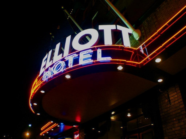 Hotel Elliott (Astoria)