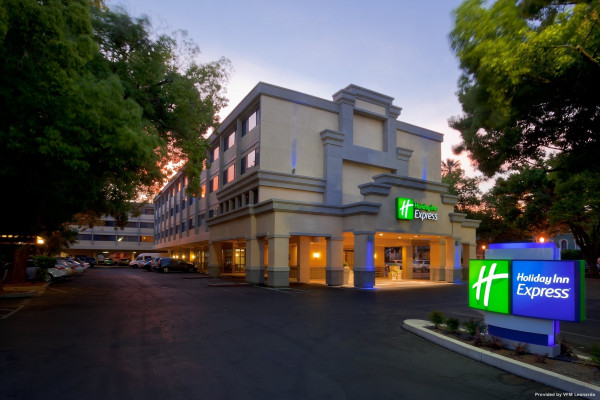 Holiday Inn Express SACRAMENTO CONVENTION CENTER (Sacramento)