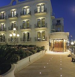 Hotel Ambassador (Rimini)