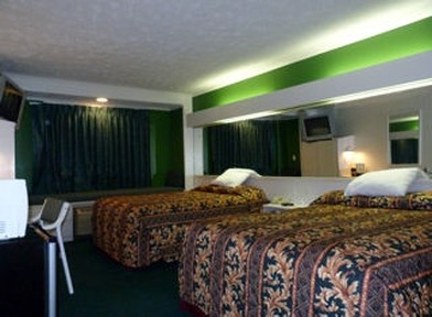 Hotel HOLIDAY LODGE (Greensboro)