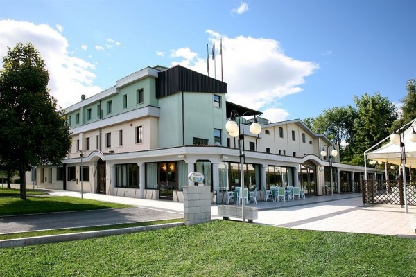 Hotel Lago Verde (Sant'Omero)