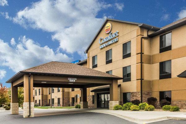 Comfort Inn and Suites (Mitchell)