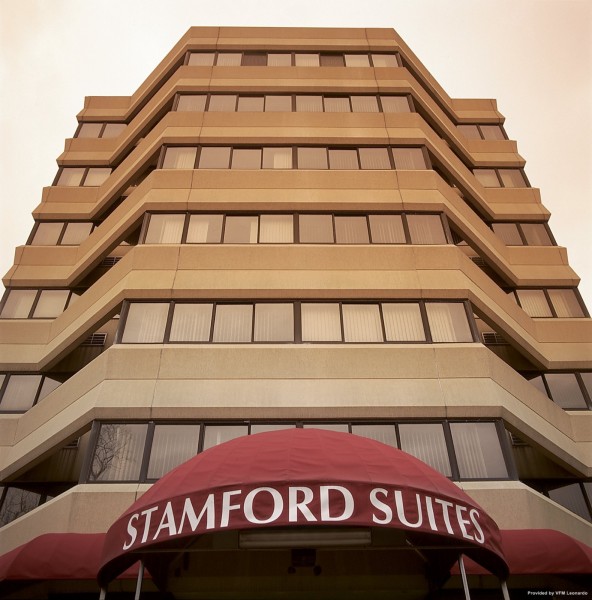 STAMFORD SUITES HOTEL (Stamford)
