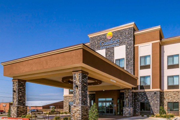 Comfort Inn and Suites Moore - Oklahoma