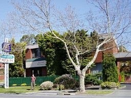 Lamplighter Motel and Apartments (Oakleigh)