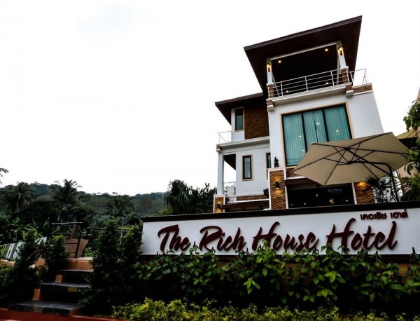 The Rich House (Ban Khlong Haeng)