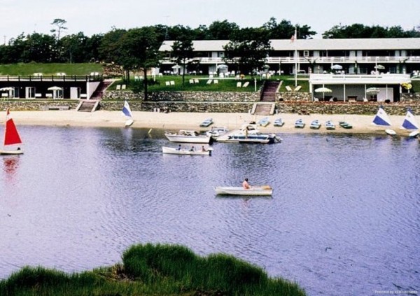 Hotel GREEN HARBOR WATERFRONT LODGING (East Falmouth)
