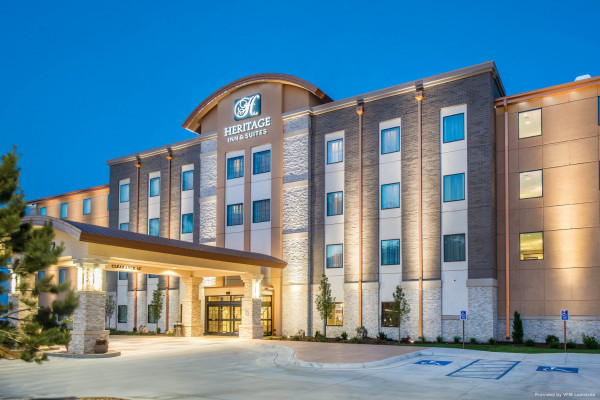 an Ascend Hotel Collection Member The Heritage Inn & Suites (Garden City)