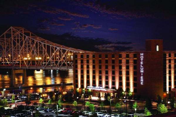 Hotel Lumiere (St Louis)