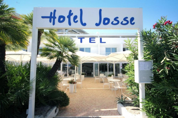 Hotel Josse (Antibes)
