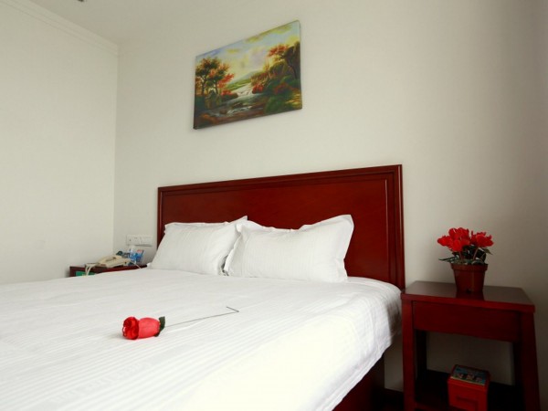 GreenTree Inn Xisi Road Huachuang Building (domestic guest only) (Dongying)