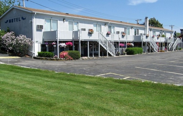 Sea Whale Motel (Newport)